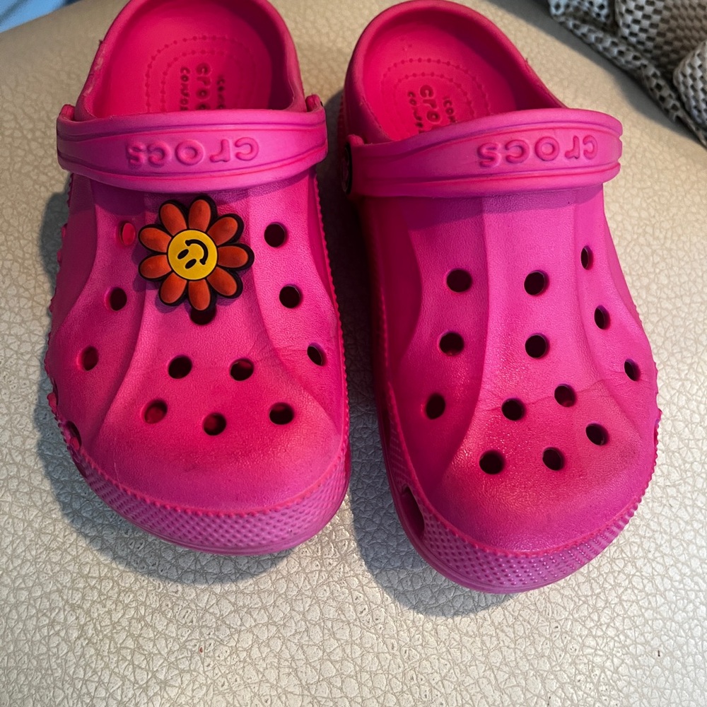 CROCS Kids' Classic Clog in Bright Pink with Flower charm